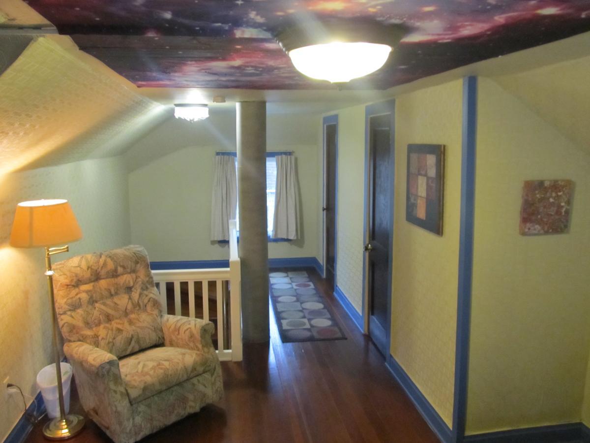 Covered By Faith Rentals -Storybook Home Rochester Eksteriør billede